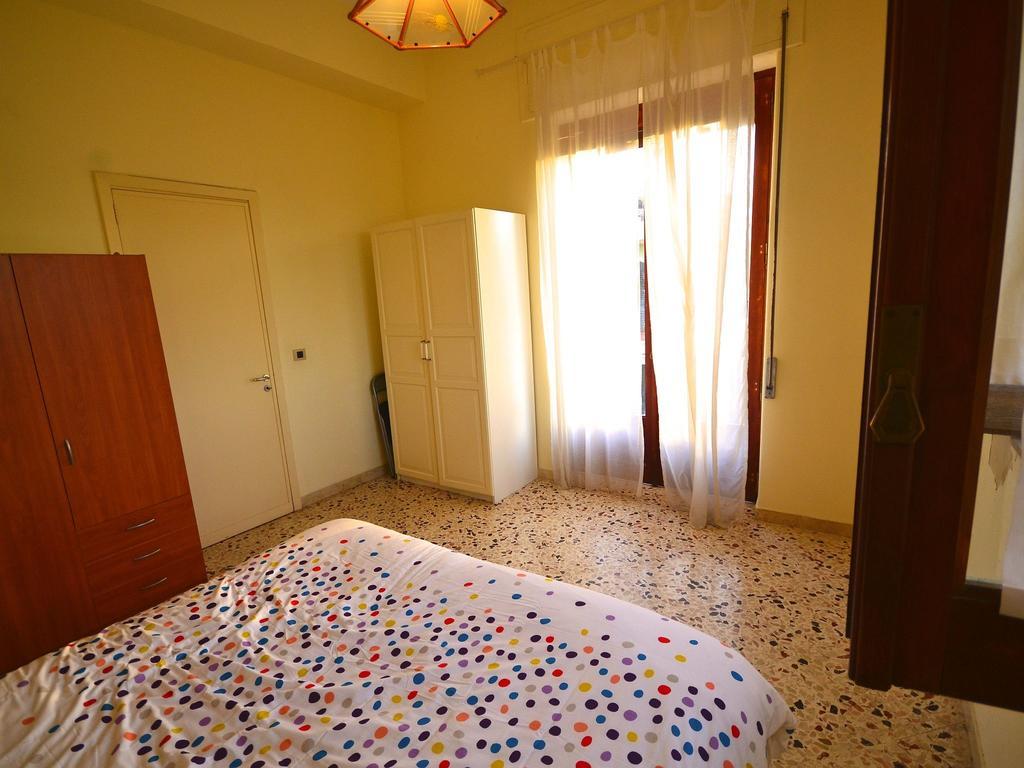 Cozy Holiday Home In Pozzillo With Terrace Acireale Ngoại thất bức ảnh